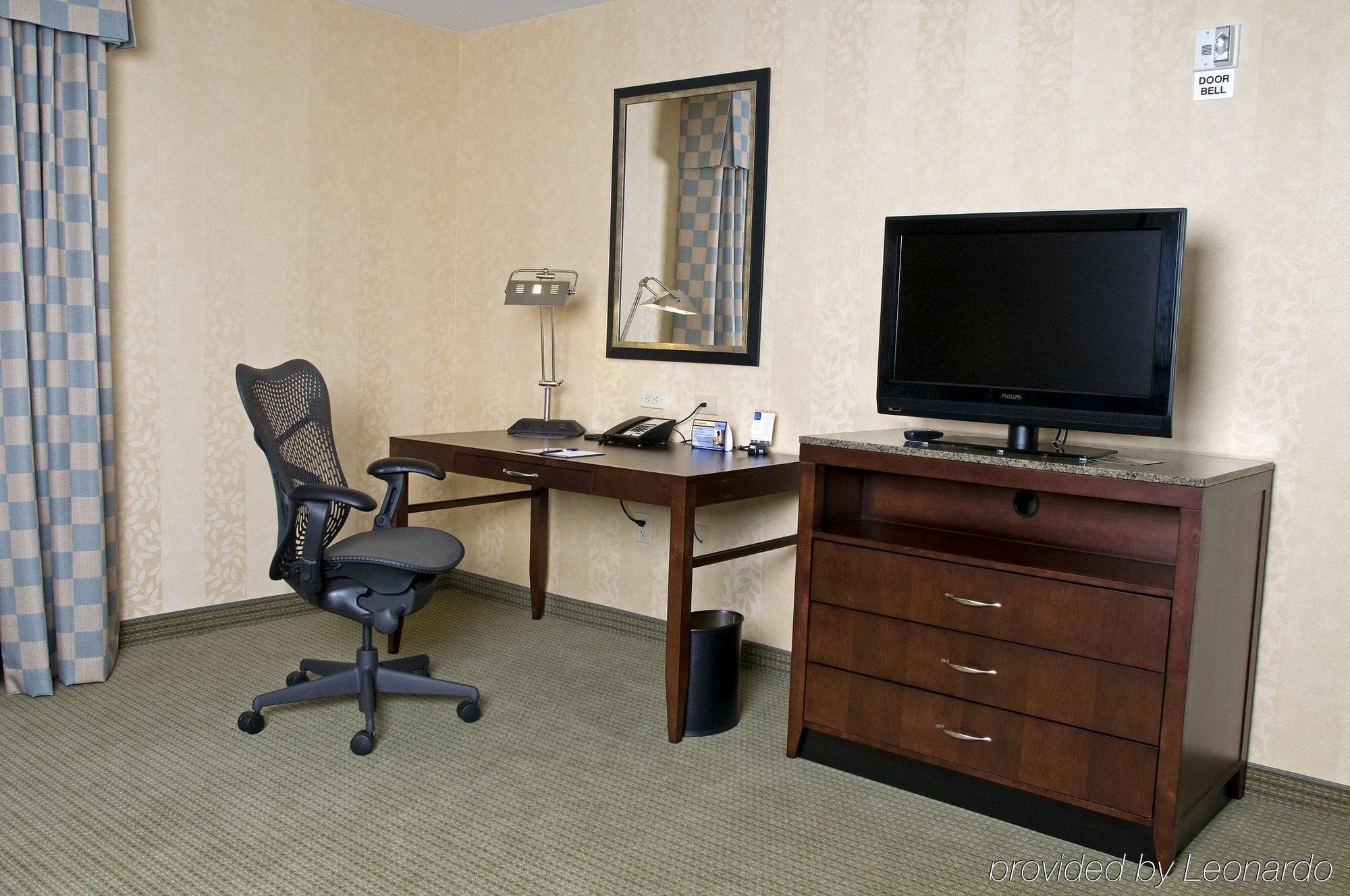 Hilton Garden Inn Mount Holly/Westampton Room photo